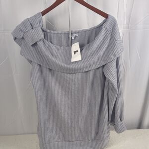 white birch Off-the-Shoulder Ribbed Sweater in Light Gray